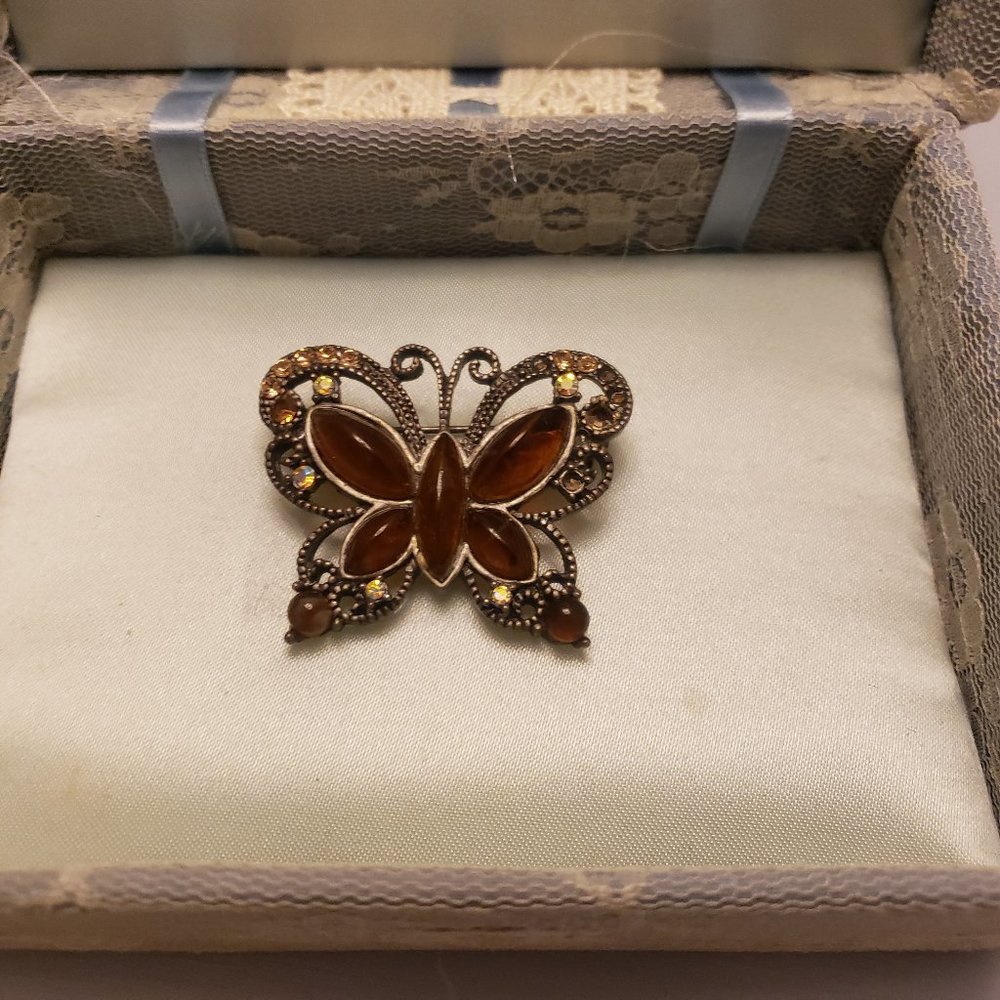 Brooch